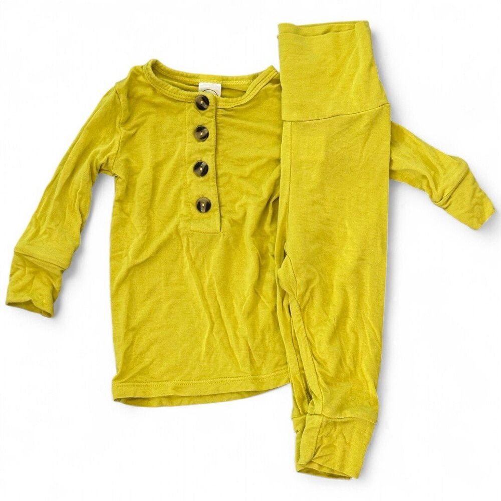Lou Lou Matching Set Green Yellow Neon 3-6 Month long sleeve pants outfit pajama
